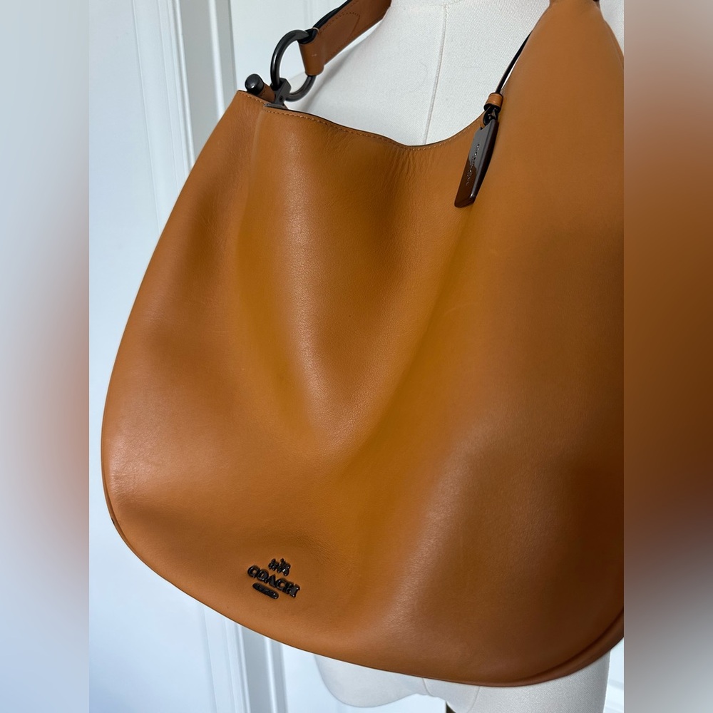 Coach Tan Leather Shoulder Bag - Picture 5 of 9